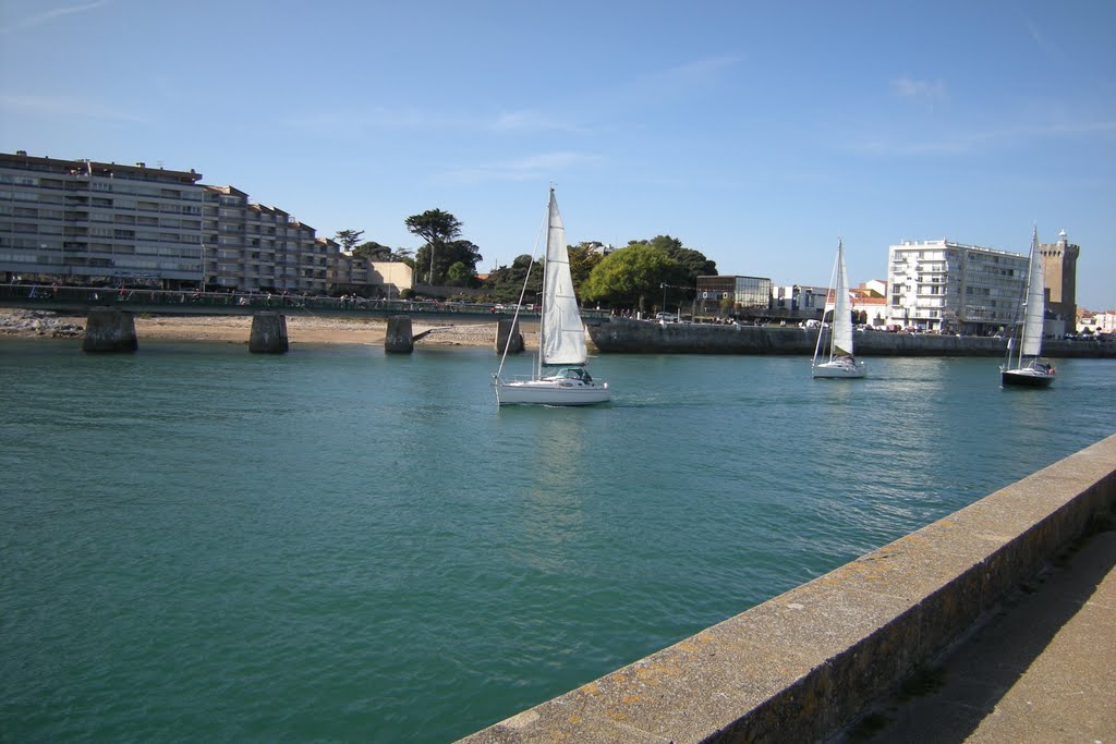 Les Sables d'Olonne - le chenal by JP.GUYOMARD