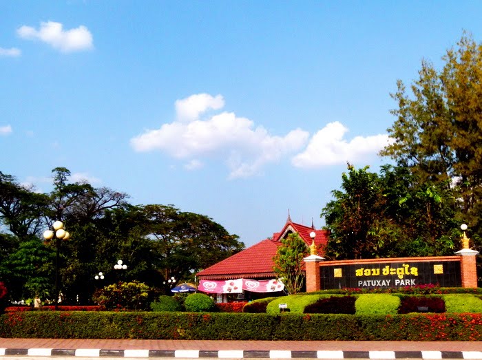 Vientiane, Laos by Bảo Ngọc