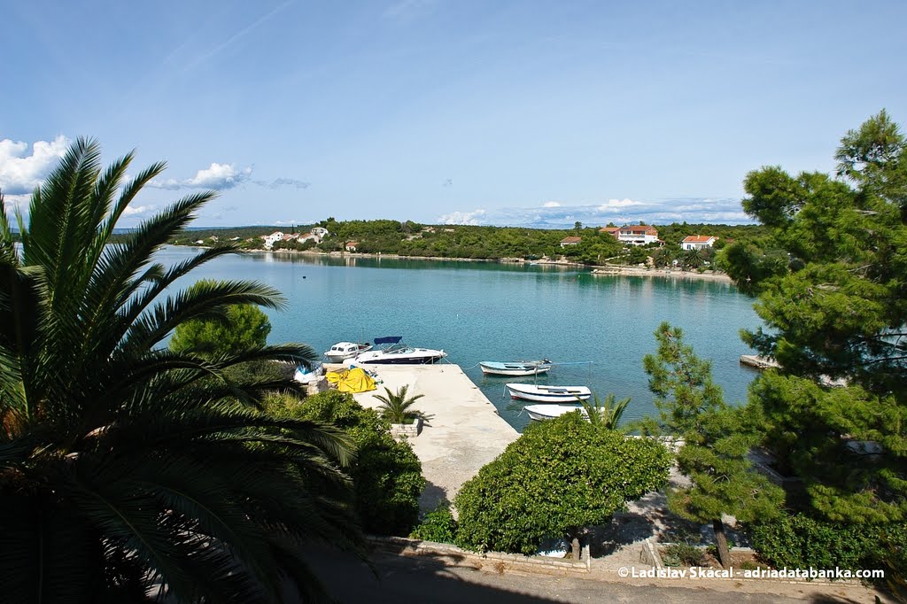 Loviste - Peninsula Peljesac by adriadatabanka.com