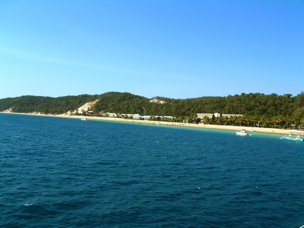 Tangalooma, Moreton Island, Australia by Roy Pitchford