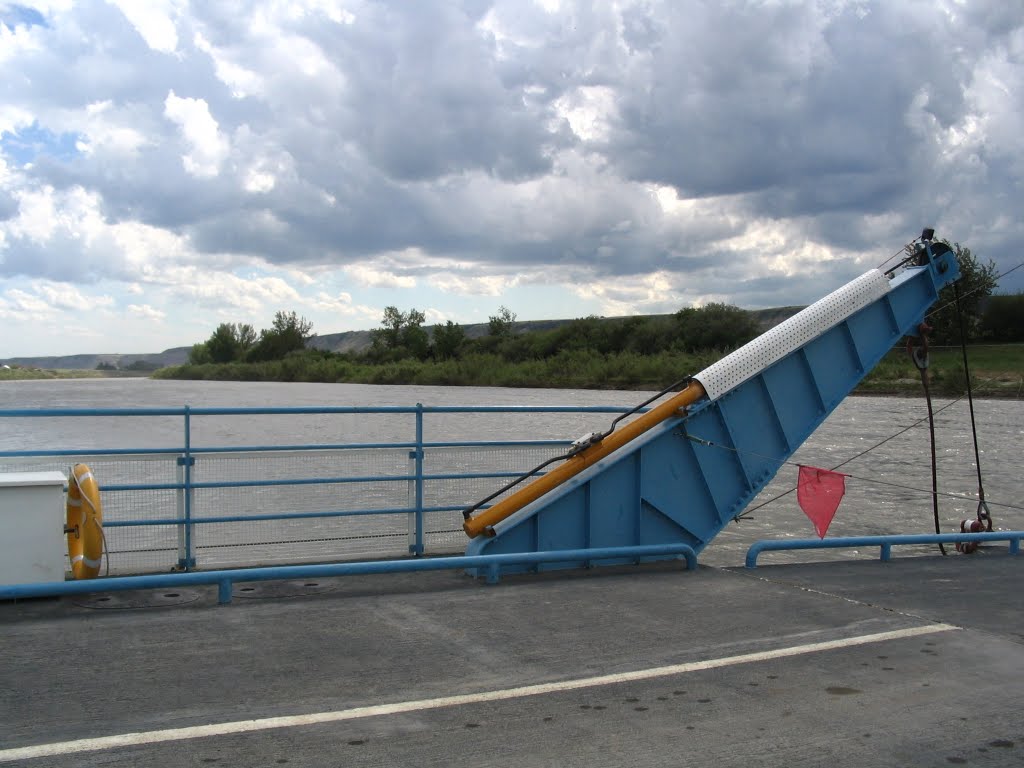 Crossing the Red Deer River on Bleriot Ferry by yvr101