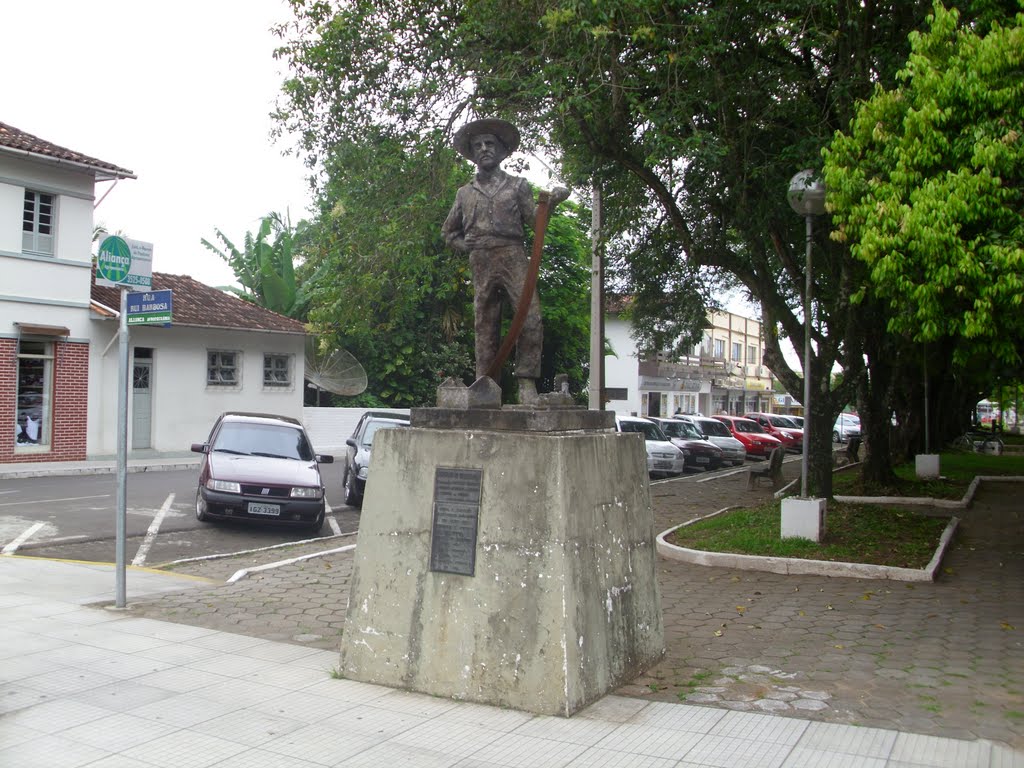 JC® - Turvo - Centro - Homenagem ao Colono by José Carminatti