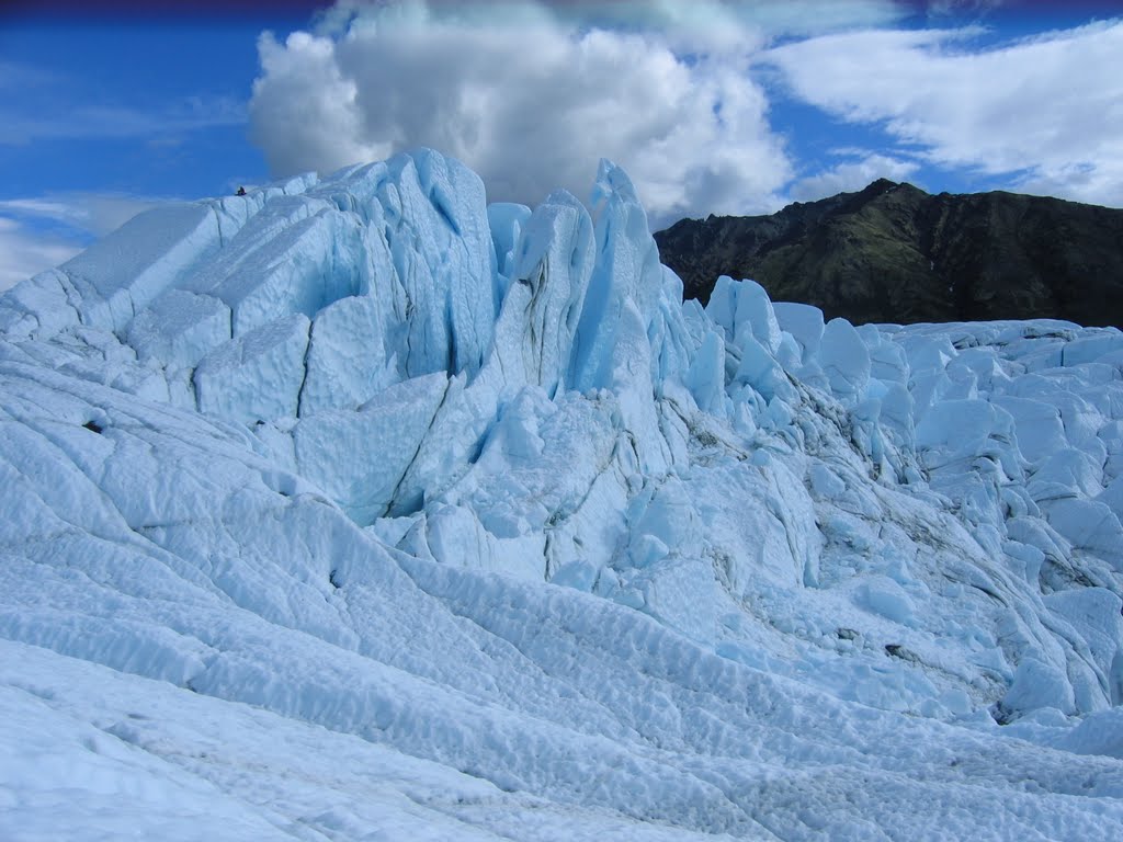 Jagged ice by David Perkins