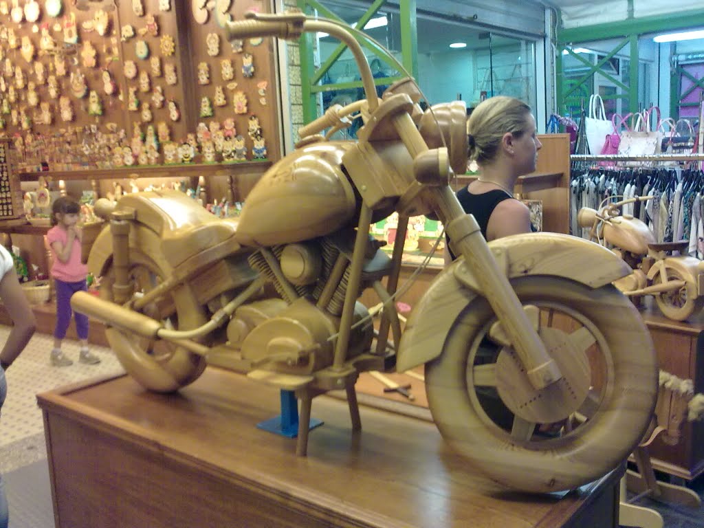 Wooden Motorcycle by ixde