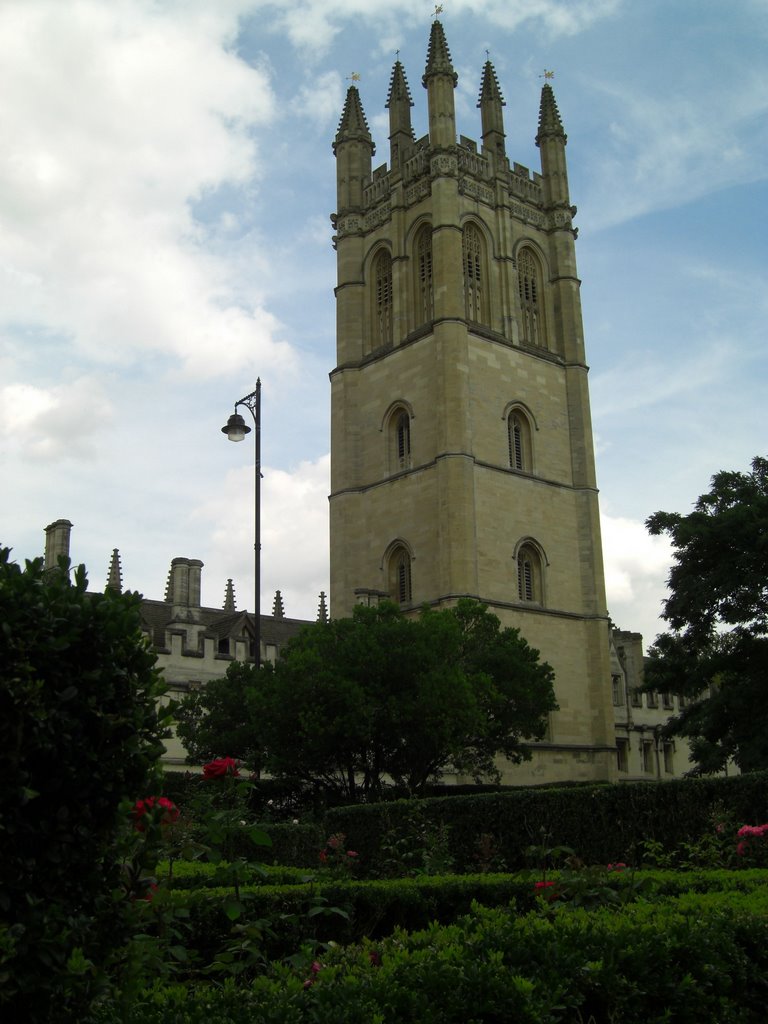 Magdalen College, Oxford by gteapot