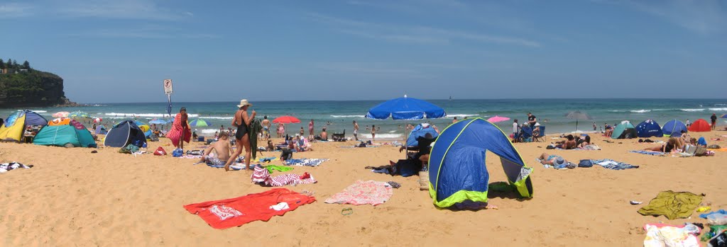 Bilgola Beach - Sydney by toorumbee