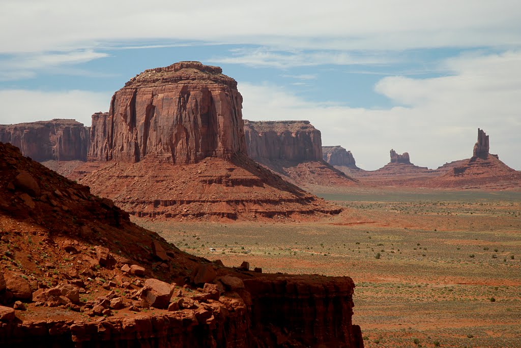 Monuments in the valley by Stef van Gasteren