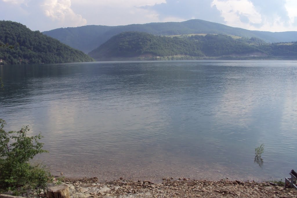 Zlatarsko jezero, Kokin Brod by Aleksa Randjelovic