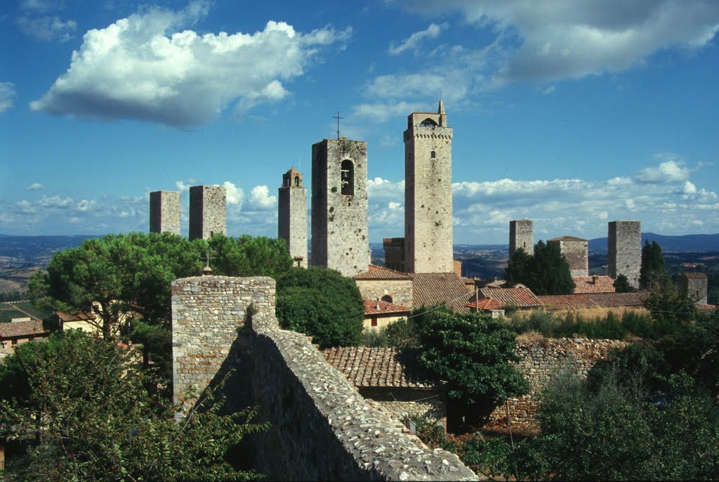 Geschlechtertürme in San Gimignano by SghD