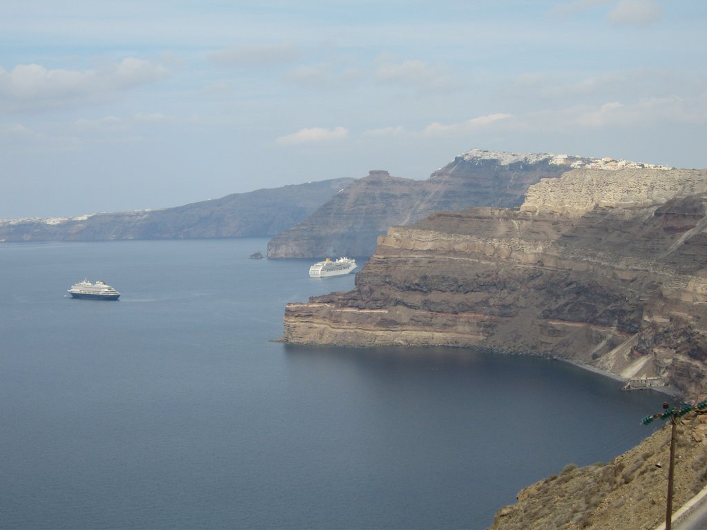 Santorini by Taken Cara