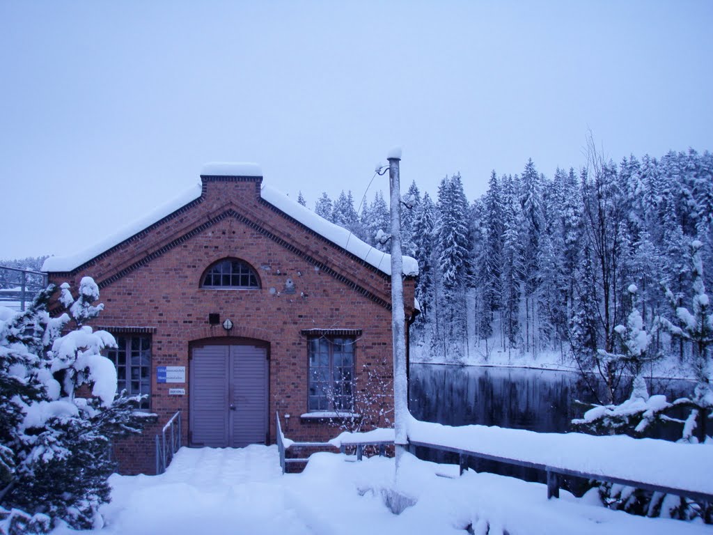 Old factory powerplant by yellows