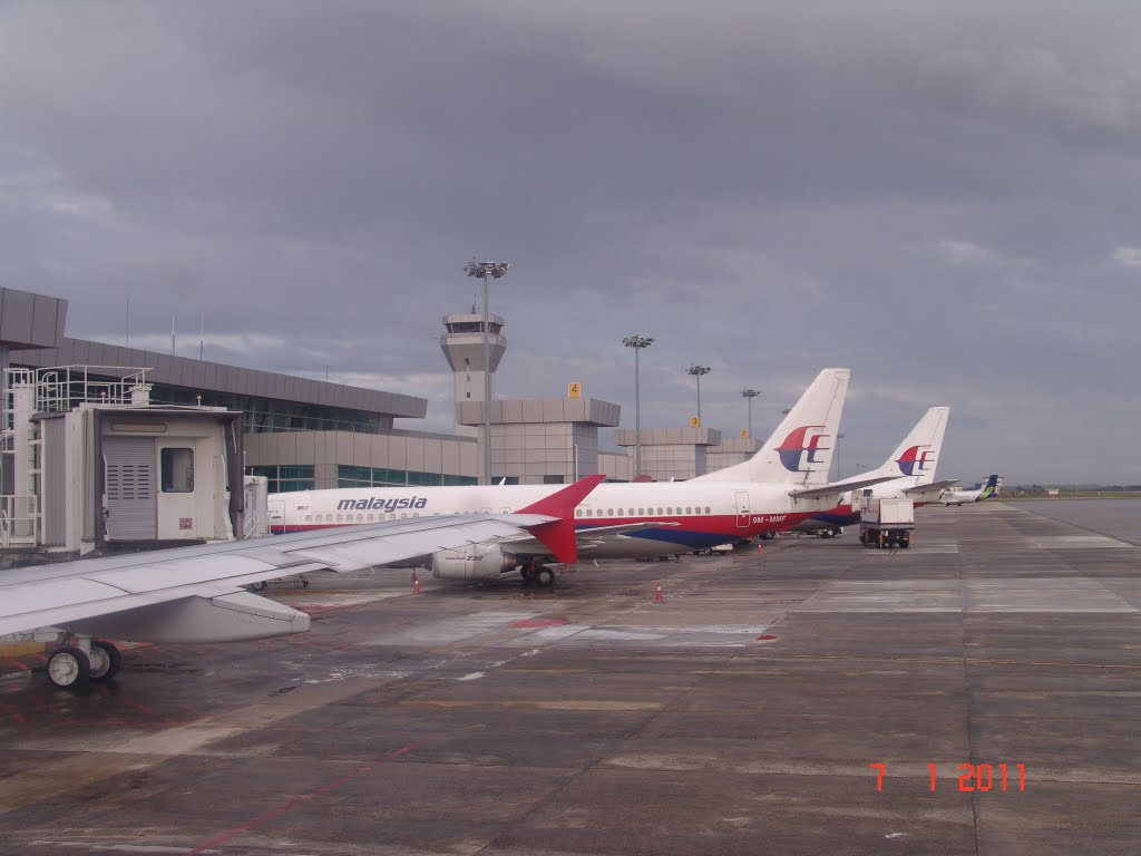 Kuching international airport by ericluk