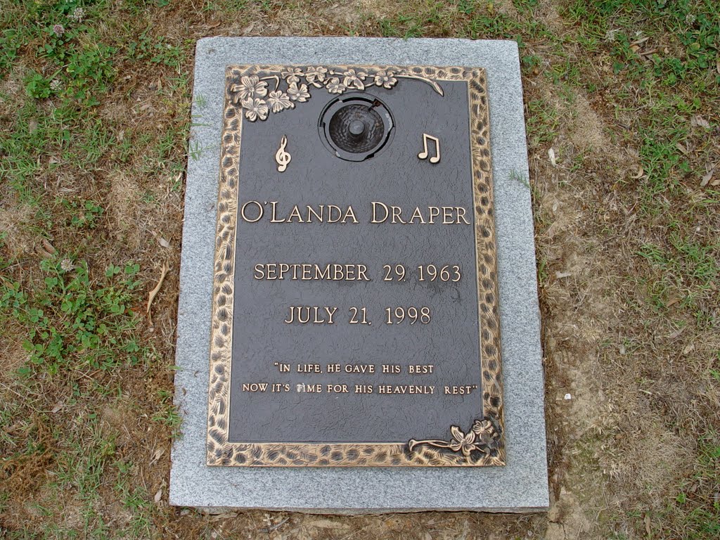 O'Landa Draper Gravesite by Kim Inboden