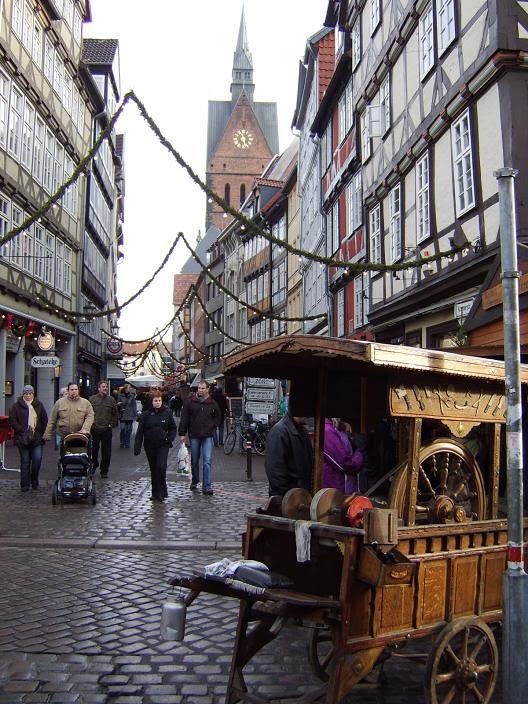 Hannover Kramerstrasse in der Weihnachtszeit by hubi1802