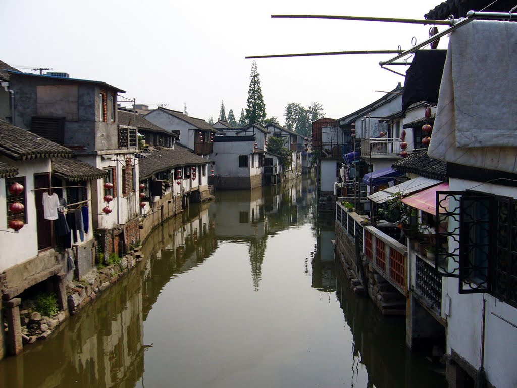 River Houses in Zhujiajiao (Ancient Town), Shanghai, China 2006 by Ralf & Lhyn