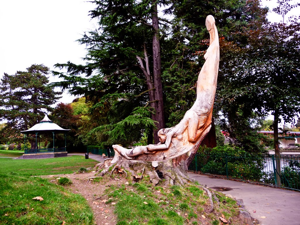 "Water Sustains Life" - Great Malvern Priory Gardens Chainsaw Sculpture by northbynorthwest