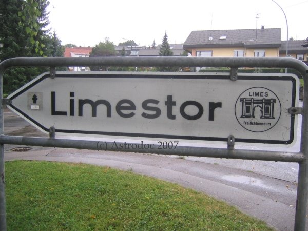 Hinweisschild zum Limestor Dalkingen by Astrodoc