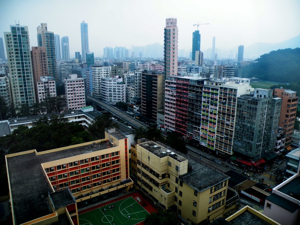 View from the Royal Plaza hotel by Clem Bennett