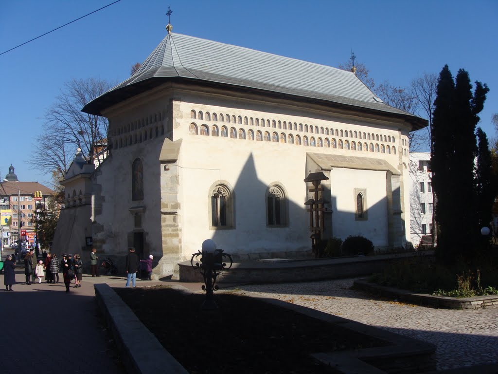 Suceava - Biserica Elena Doamna (1551) by Stan Ionescu