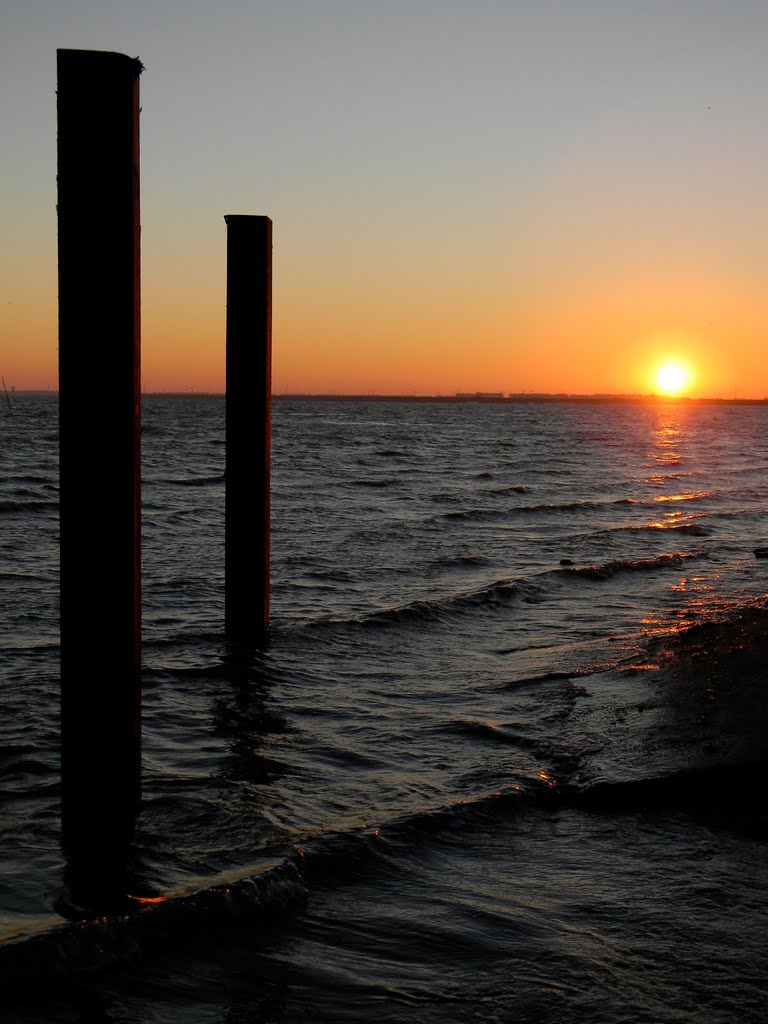 Zonsopkomst Oosterschelde by Ria Overbeeke