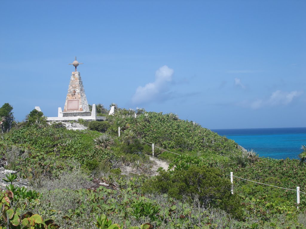 Columbus Monument by Roberto Zallocco