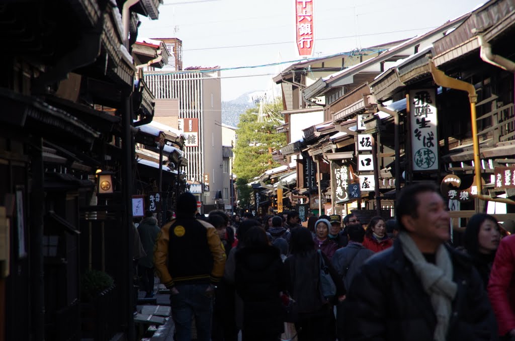 高山古い町並み by goigoi jigorou