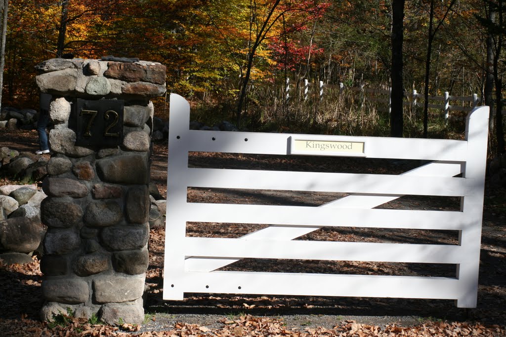 72 Barnes Road, Mackenzie King Estate, Gatineau, Quebec by Benoit Guertin