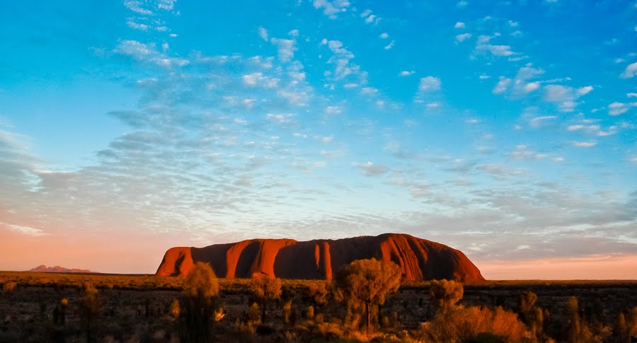 Uluru - Ayers Rock by Nikkycoco