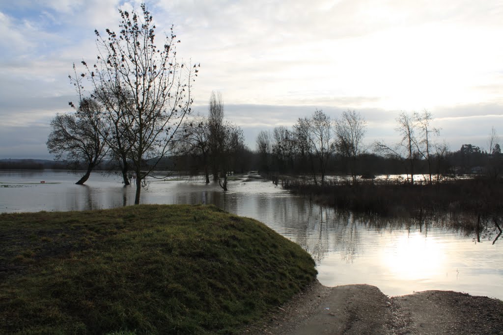 Débordement du Loir sur le chemin de randonnées by Christophe Feliciagg…