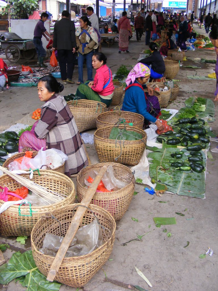 ตะกร้าหาบคอน by Salah Nakbumrung