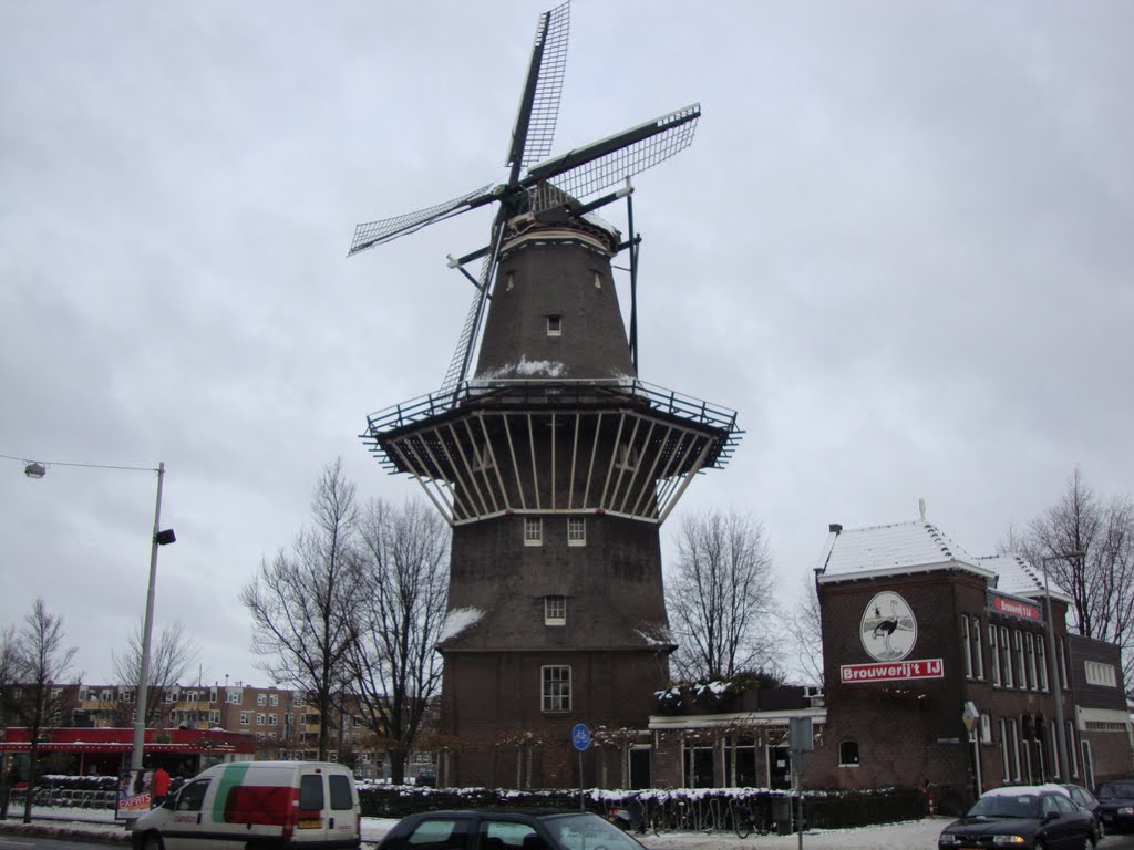 Windmill in winter (Dec/2010) by rpuerto