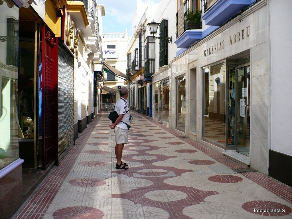 Ayamonte, staromiejska uliczka by Jolanta Śliwińska