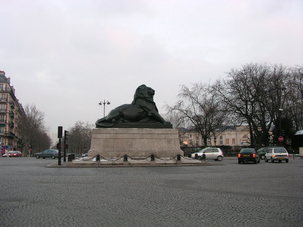 Place Denfert Rochereau by JP.GUYOMARD