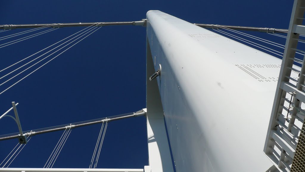 Rainbow Bridge Main Supporting Pylon by Wei Koo