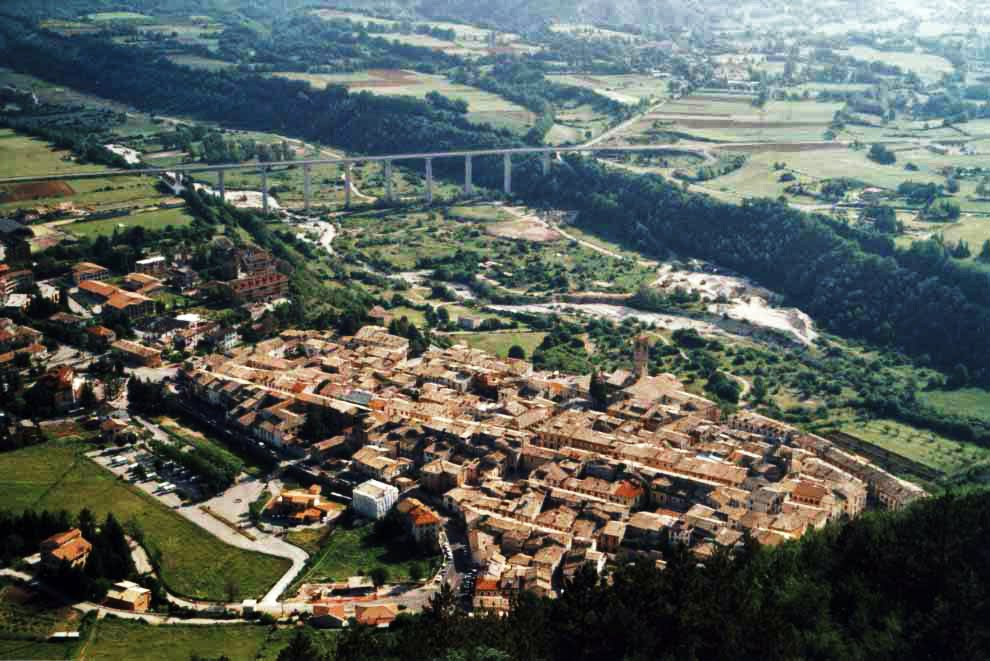 Leonessa (Italia, Lazio - Provincia di Rieti), Capoluogo - (C) Photo Pascal BERNARD - 2000 by IMAGES PAYS DE FRANCE