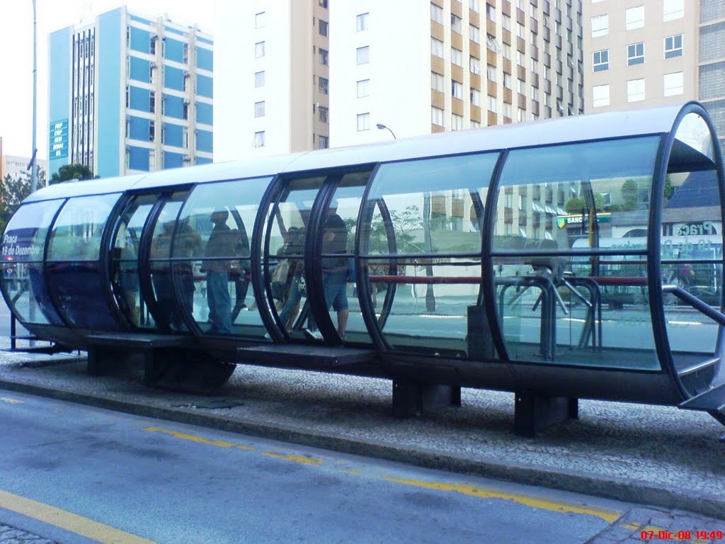 Parada de Bus en Curitiba,J.E. by Julio Ruben Elizeche…