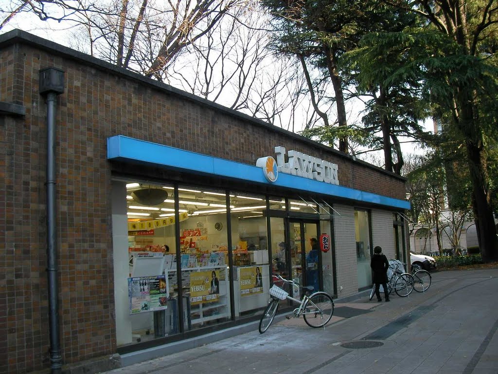 煉瓦造り風のLAWSON。 by T-Wakatsuki