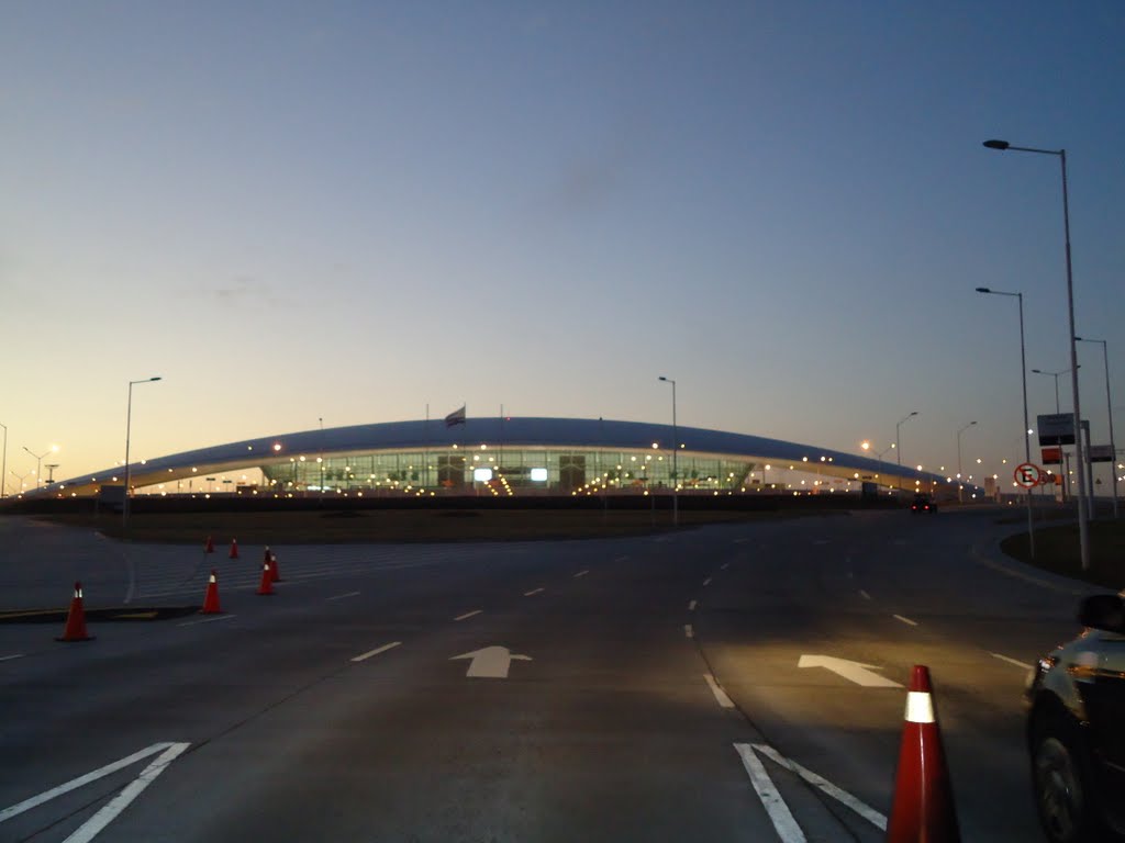 Montevideo airport "Carrasco" by Alexandre Rensi