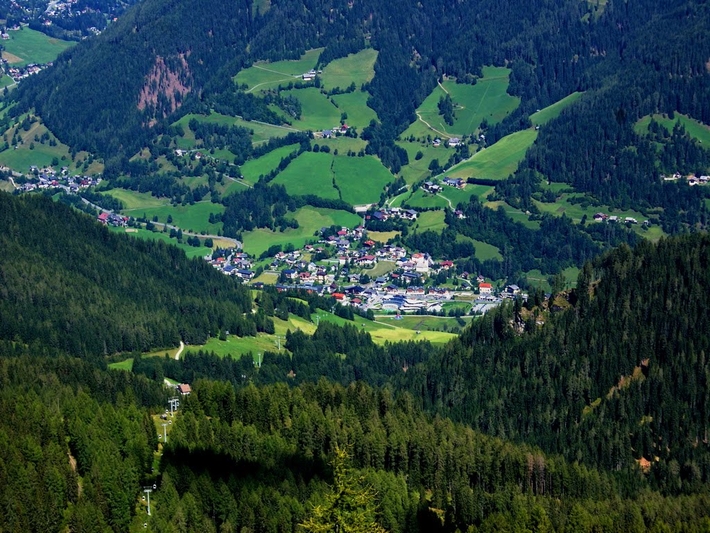 Bad Kleinkircheim panoráma a hegyről - Panorama on Bad Kleinkircheim from Kaiserburg by bszattila