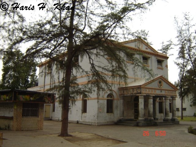 University Canteen, AMU by Haris Khan