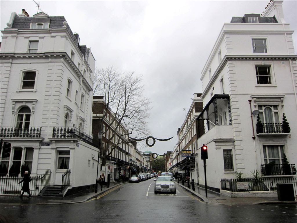 Beauchamp Place / Walton Street, London, UK by Дмитрий Кошин