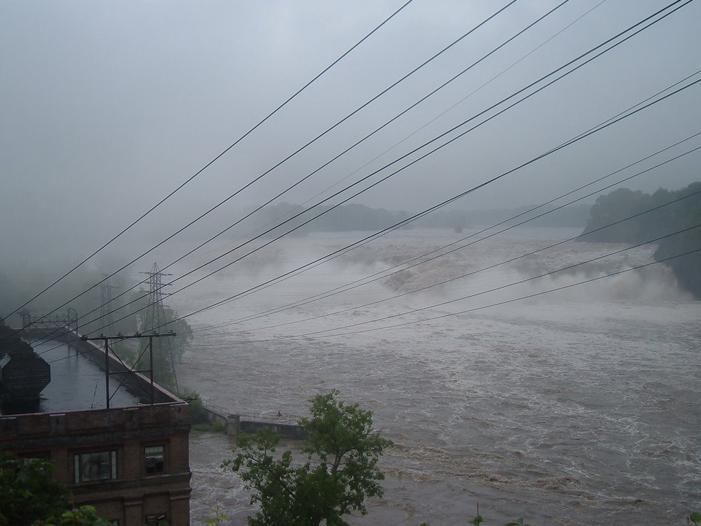 Raging Cohoes Falls by DUPUIS07