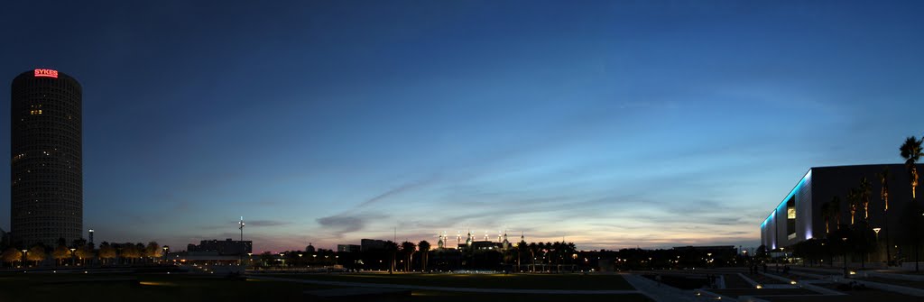 Curtis Hixon Park Panoramic by gordon tarpley