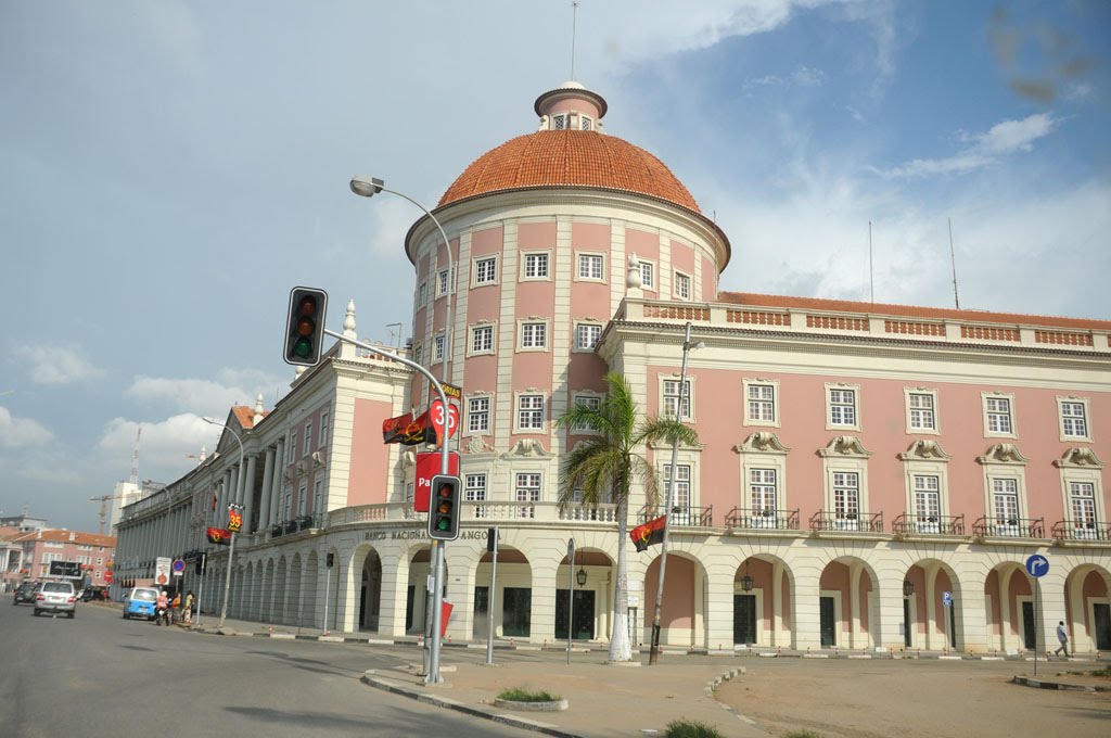 Banco Nacional de Angola by sonkonica