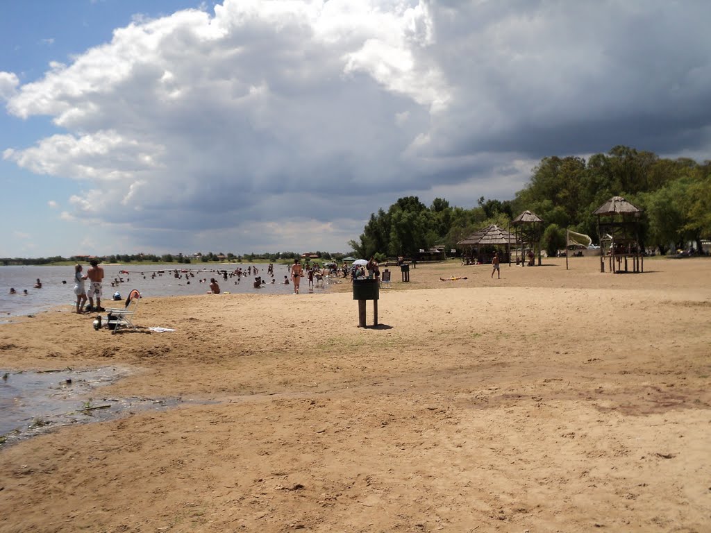 Playa de victoria hacia el norte by Daniel Sierra