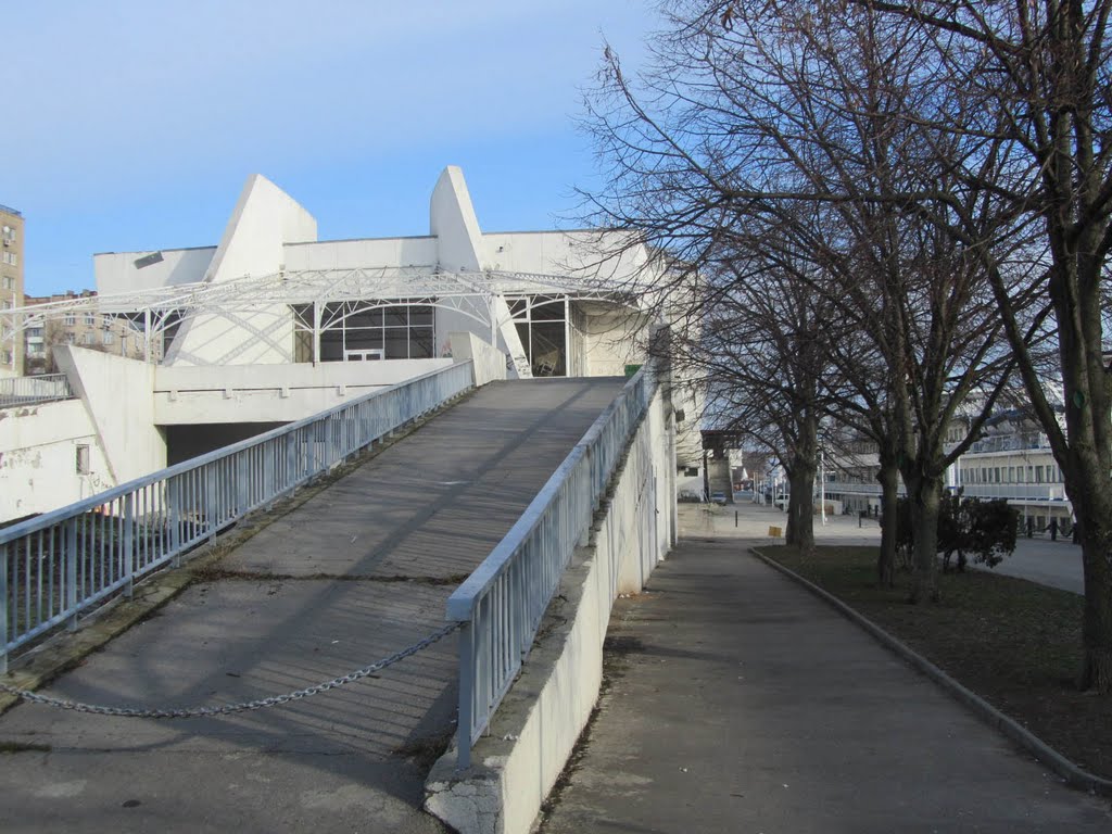 Quay in Rostov-on-Don / Набережная в Ростове-на-Дону by Valentine Verchenko