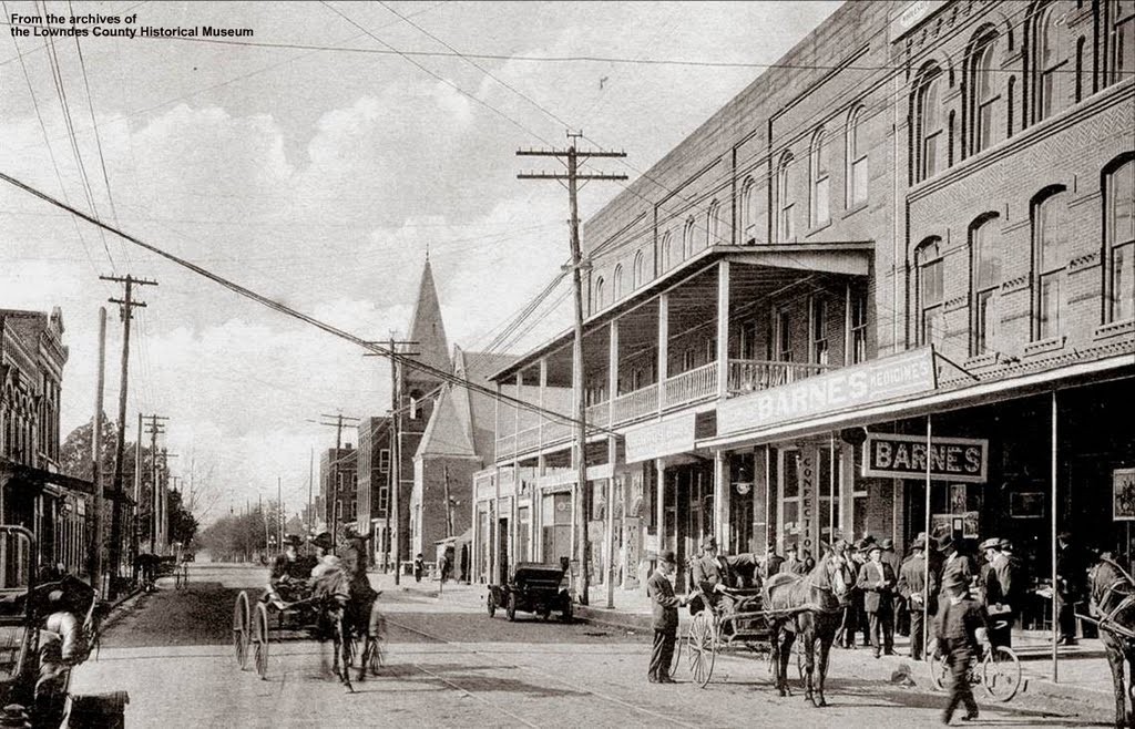 West Hill Ave. Valdosta GA, cira 1900 by depasture