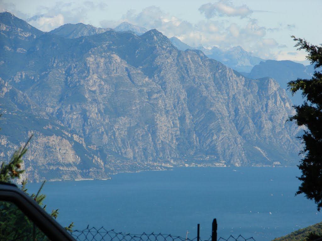 Lago di Garda Nord Ovest by emax1966