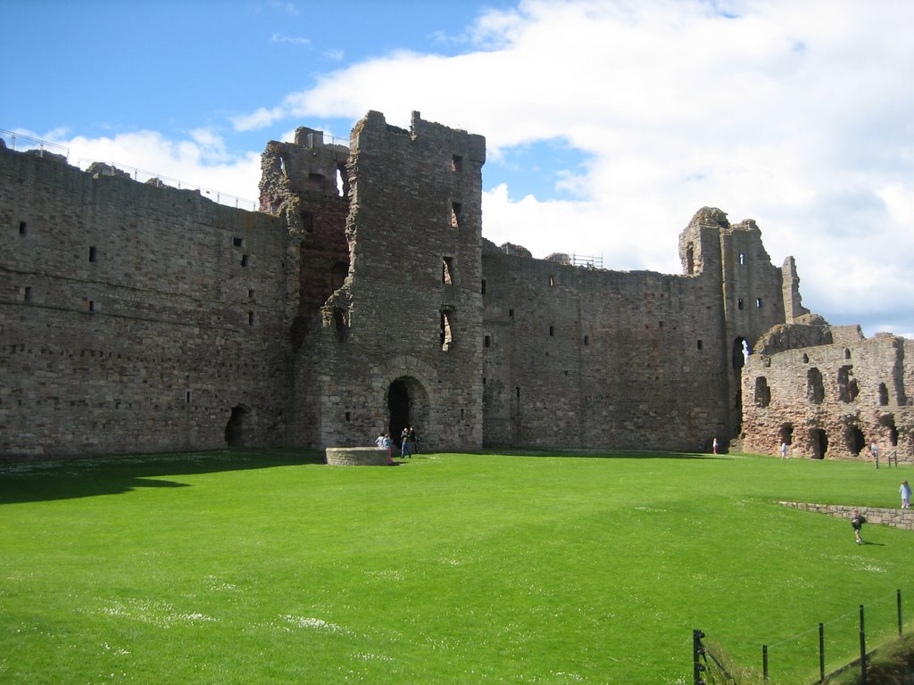 Tantallon Castle from inside the garden's. by Alan Penfold