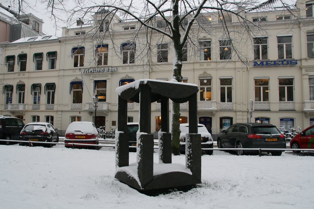 Maliebaankunst besneeuwd, Utrecht. by Carl030nl